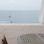 En Acantilado Con Wifi Y Aire Acondicionado 아파트 시체스
