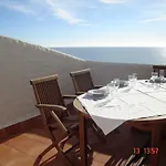 En Acantilado Con Wifi Y Aire Acondicionado Apartamento