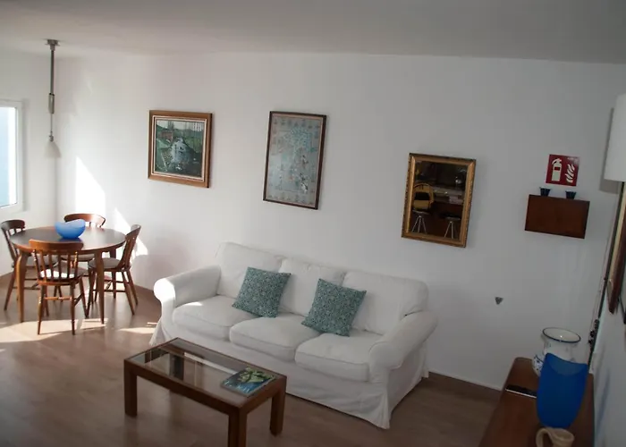 En Acantilado Con Wifi Y Aire Acondicionado