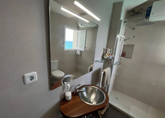 En Acantilado Con Wifi Y Aire Acondicionado * Sitges