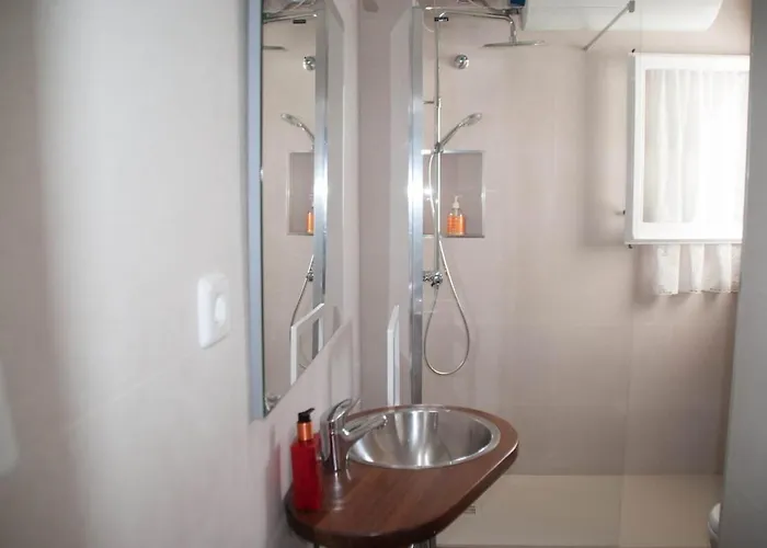 En Acantilado Con Wifi Y Aire Acondicionado סיטגס